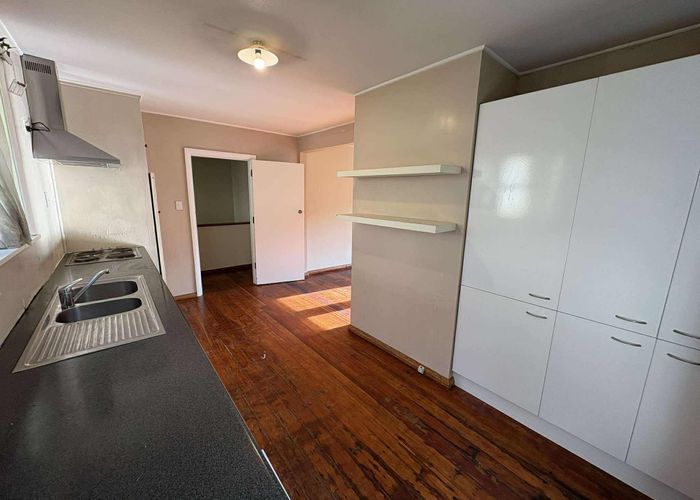  at 21 Montgomery Avenue, Karori, Wellington, Wellington