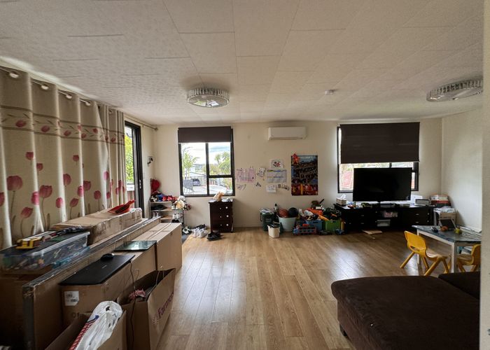  at 39A Caribbean Drive, Unsworth Heights, North Shore City, Auckland