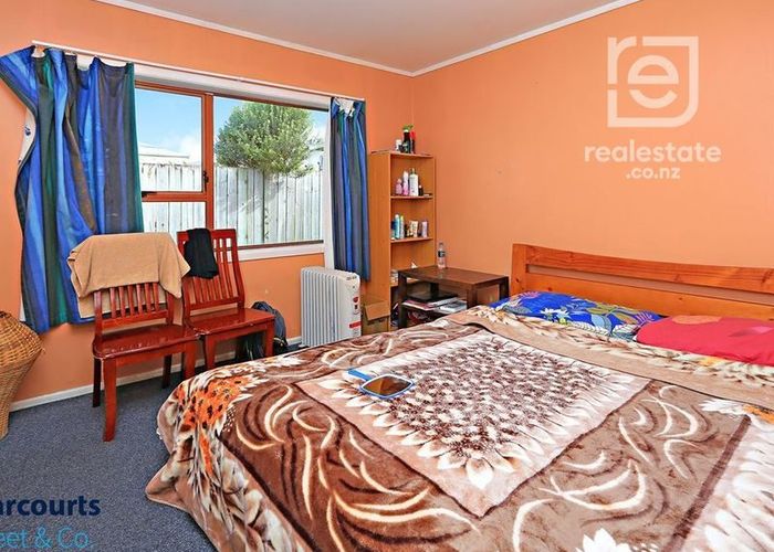 at 2/66 Christmas Road, Manurewa, Manukau