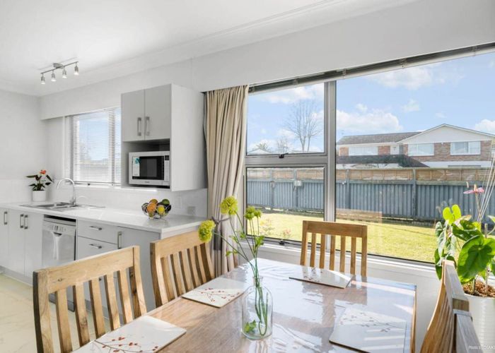  at 12 Stanniland Street, Sunnyhills, Manukau City, Auckland