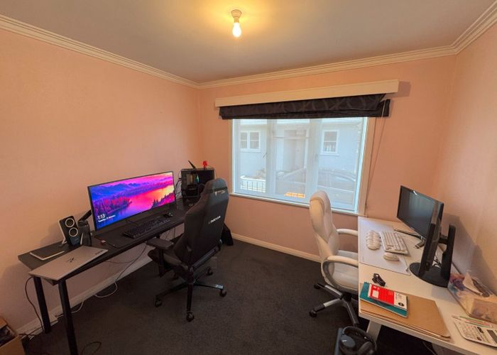  at 9 Belvedere Crescent, Takaro, Palmerston North