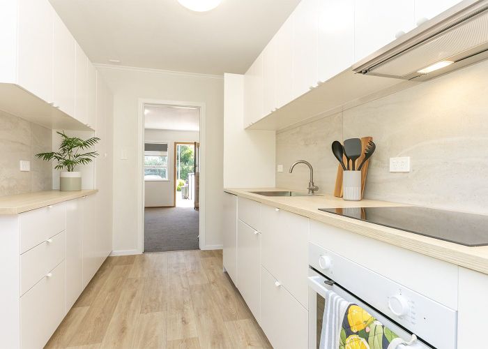  at 1/39  Eaton Road, Hillsborough, Auckland City, Auckland