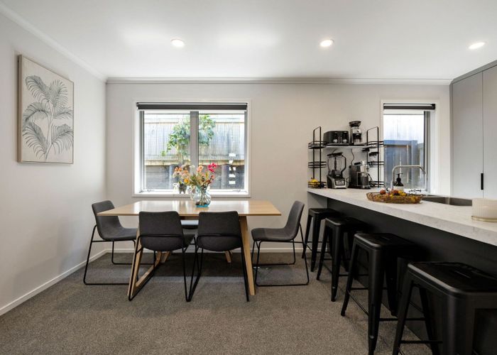  at 2/36 Ladeira Place, Fitzroy, Hamilton