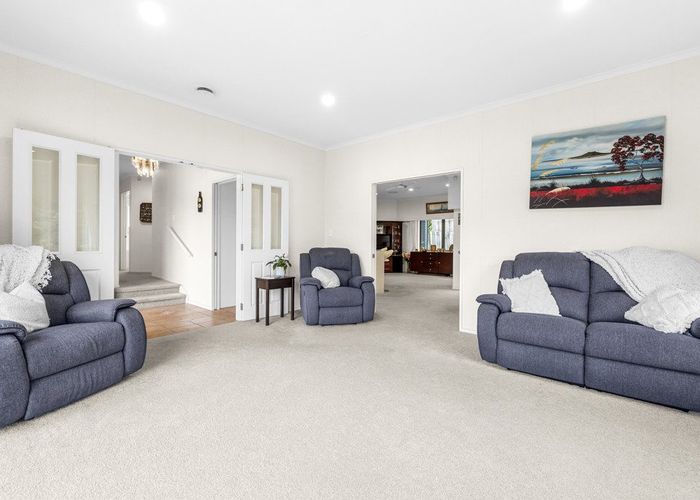  at 16 Sherwood Grove, Northcross, North Shore City, Auckland