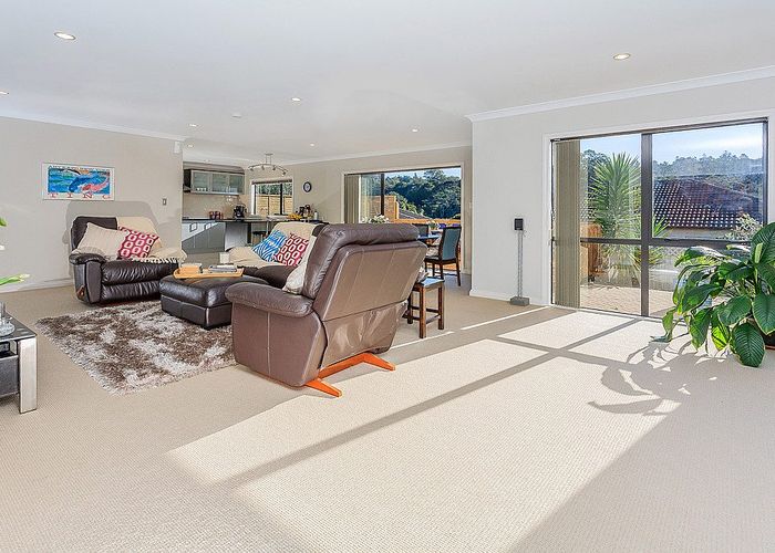 at 16 Cuthill Close, Albany, North Shore City, Auckland