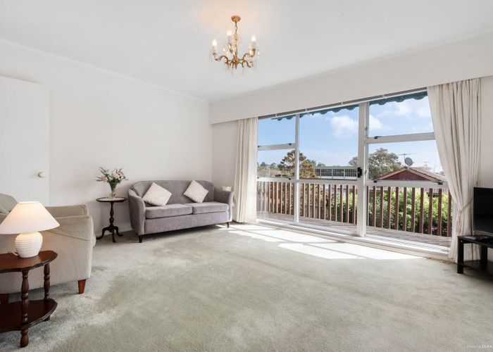  at 2/107 Olsen Avenue, Hillsborough, Auckland