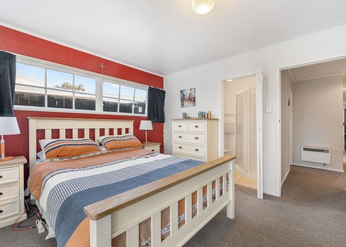  at 18 Chippendale Crescent, Highbury, Palmerston North, Manawatu / Whanganui