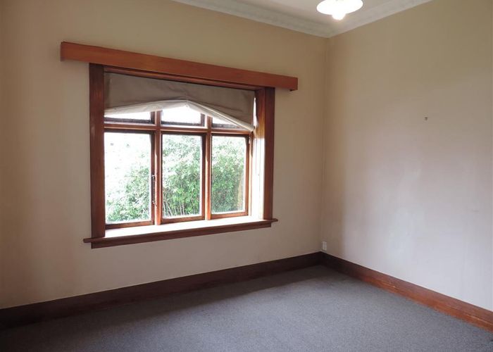  at 10 College Street, Caversham, Dunedin, Otago