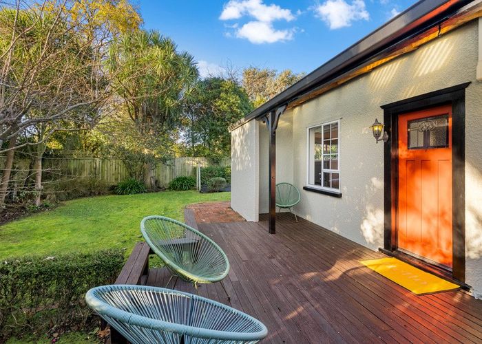  at 14 Young Street, Somerfield, Christchurch