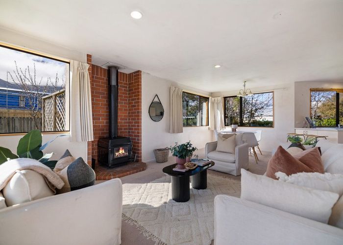  at 3 Juniper Place, Frankton, Queenstown-Lakes, Otago