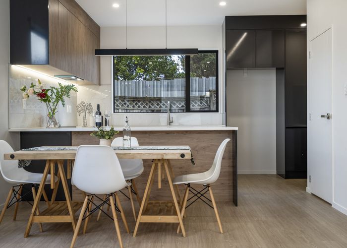  at 8/16 Binsted Road, New Lynn, Waitakere City, Auckland