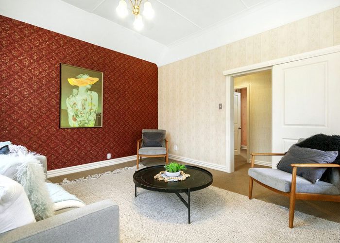  at 14 Oxford Street, Tawa, Wellington