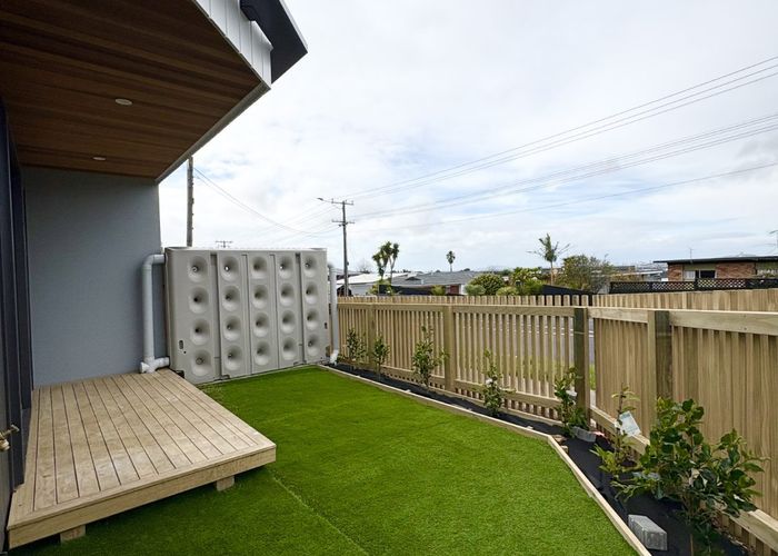  at 14C Elcoat Ave, Henderson, Waitakere City, Auckland