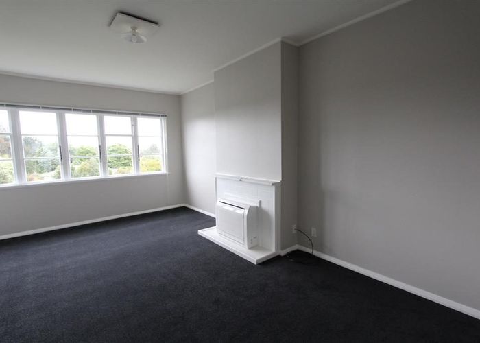  at 114 Forest Lake Road, Forest Lake, Hamilton, Waikato