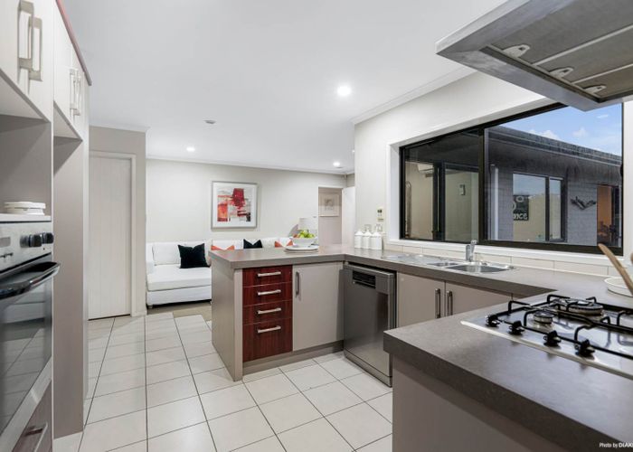  at 4 Gordal Place, Flat Bush, Auckland