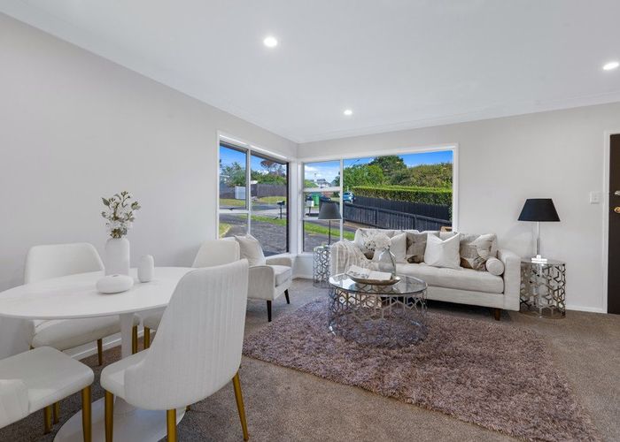  at 1/52 Nelson Street, Howick, Manukau City, Auckland