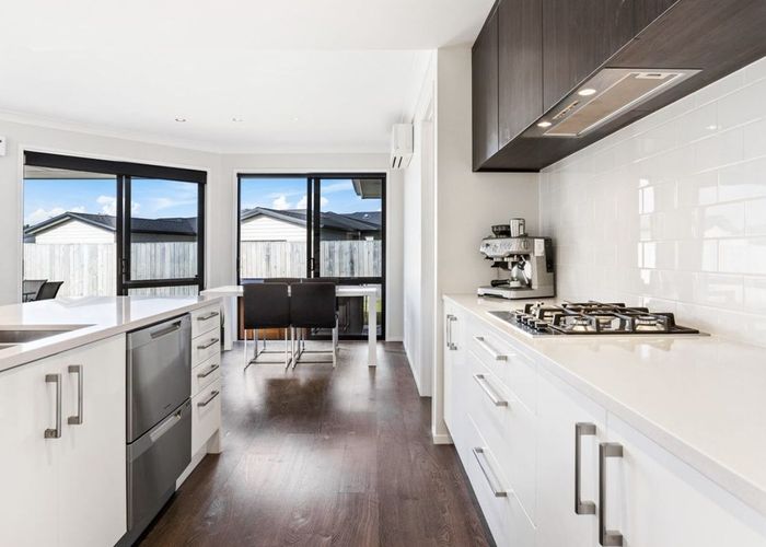  at 7 Hooton Drive, Huapai, Kumeu