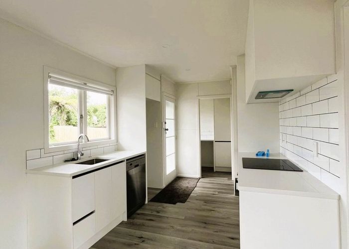  at 28 Wilsher Crescent, Henderson, Waitakere City, Auckland