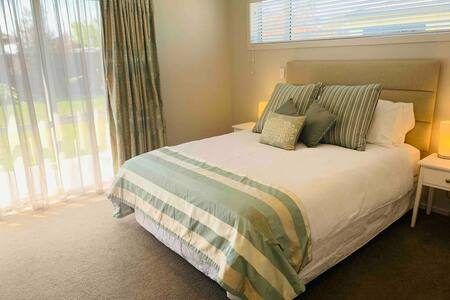  at 8 Orotu Drive, Poraiti, Napier, Hawke's Bay
