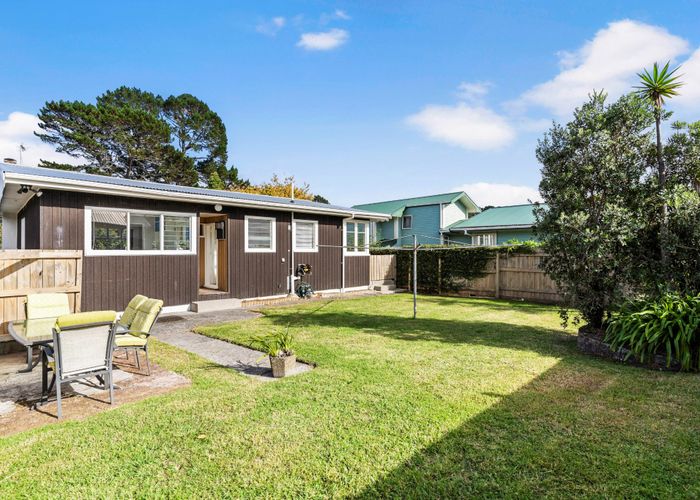  at 56 Connell Street, Blockhouse Bay, Auckland