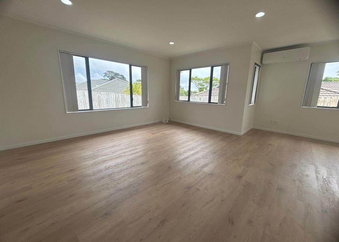  at 2/4 Fintona Place, Dannemora, Manukau City, Auckland