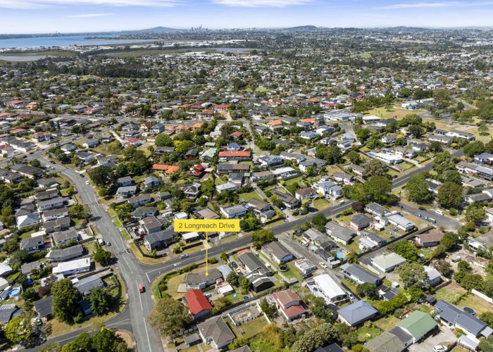  at 2 Longreach Drive, Sunnyvale, Waitakere City, Auckland