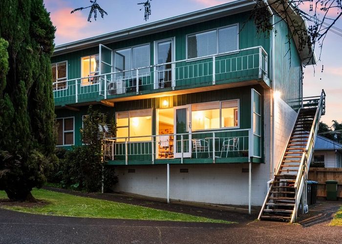  at 9/23 Fairview Road, Mount Eden, Auckland