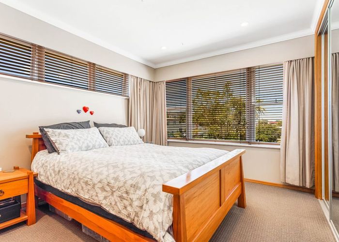  at 23 Gloria Avenue, Te Atatu Peninsula, Auckland