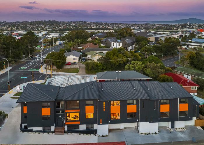  at 7-9/246 Wairau Road, Glenfield, North Shore City, Auckland