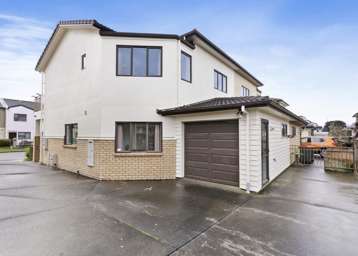  at 25 Triumph Road, Flat Bush, Auckland
