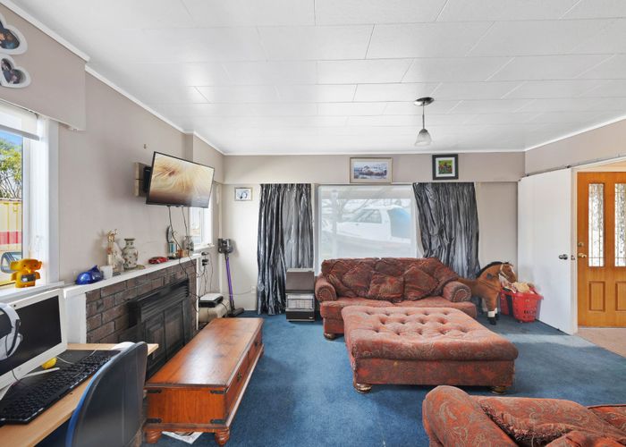  at 134 Gloucester Road, Manurewa, Auckland