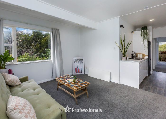  at 15 Holborn Drive, Stokes Valley, Lower Hutt, Wellington