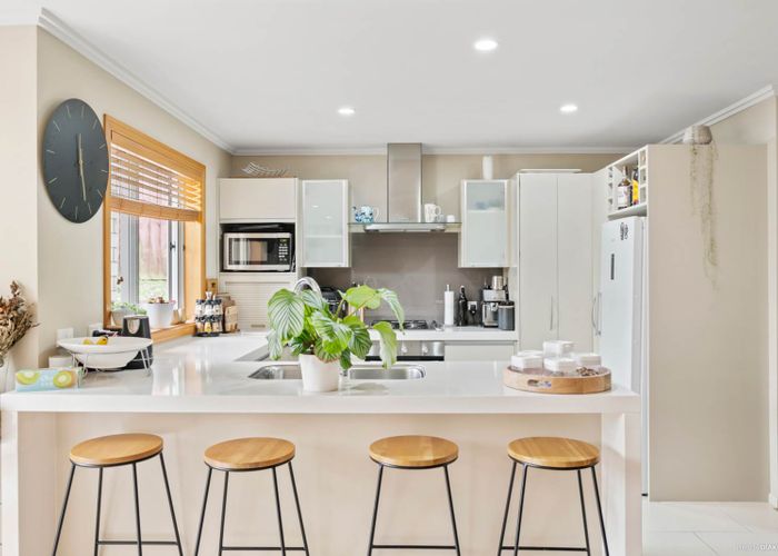  at 4 Soljans Place, Flat Bush, Auckland