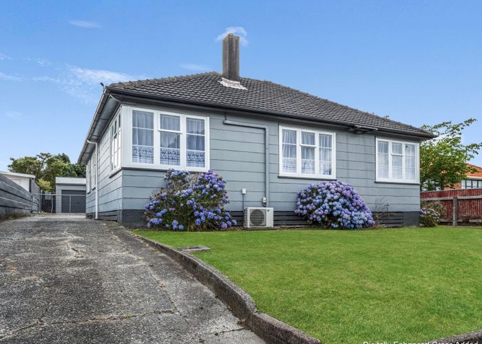  at 17 Ngarimu Street, Roslyn, Palmerston North, Manawatu / Whanganui