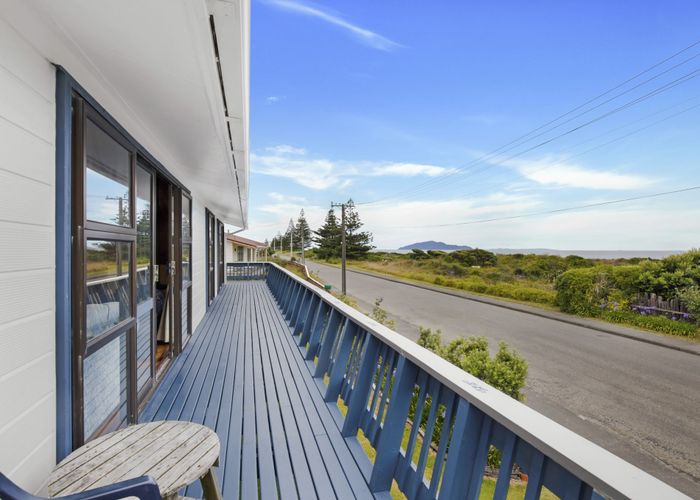  at 2A Marine Parade, Otaki Beach, Kapiti Coast, Wellington