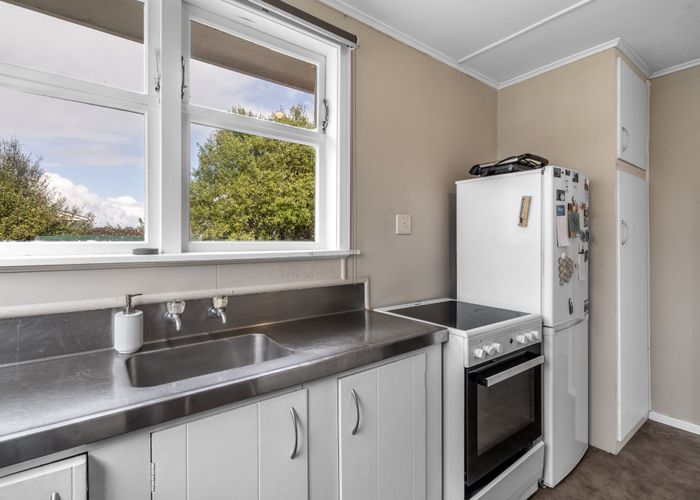  at 52 Conway Crescent, Glengarry, Invercargill