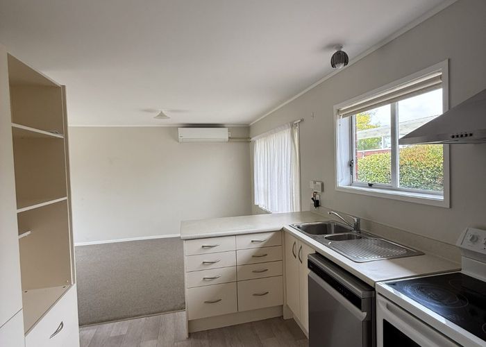  at 1/10 Brierley Place, Marfell, New Plymouth