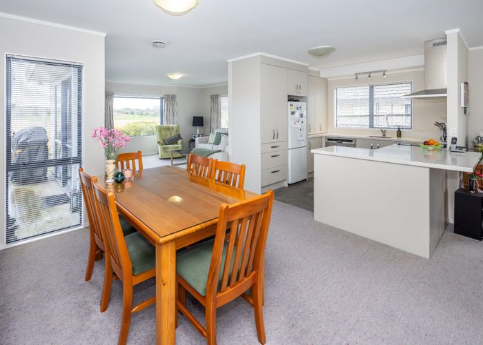  at 9 Friesian Place, Grandview Heights, Hamilton