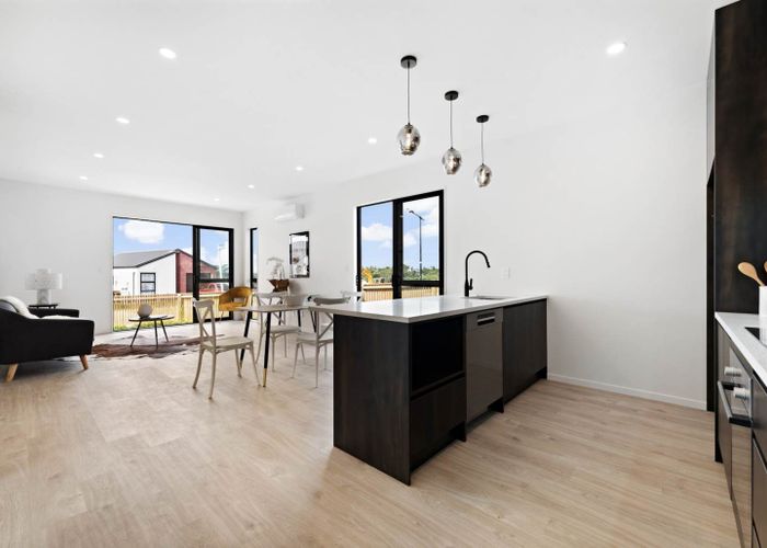  at 32 Puhikawa Street, Massey, Waitakere City, Auckland