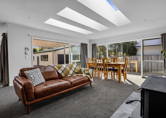  at 18 Stalkers Road, Woodend Beach, Woodend
