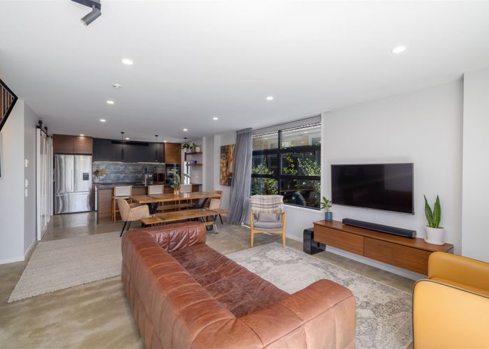  at 1/182 Chester Street East, Christchurch Central, Christchurch