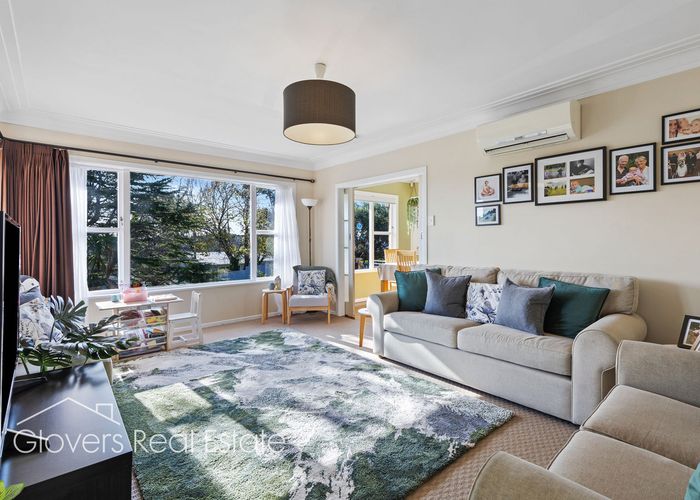  at 16 Dolbear Street, Titirangi, Auckland