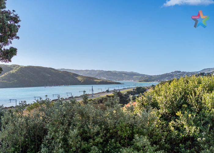  at 90 Tweed Road, Papakowhai, Porirua