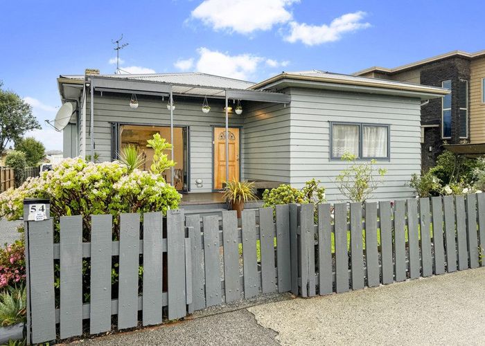 at 54 Winstone Road, Mount Roskill, Auckland City, Auckland