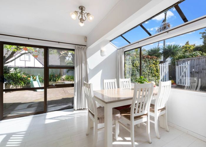  at 1/33 Curacao Place, Half Moon Bay, Manukau City, Auckland