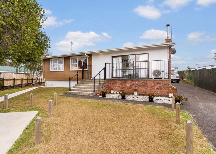  at 10 Lomas Place, Manurewa, Manukau City, Auckland