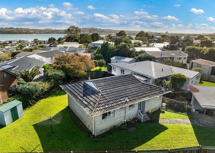  at 13B Kowhai Ave, Mangere Bridge, Manukau City, Auckland