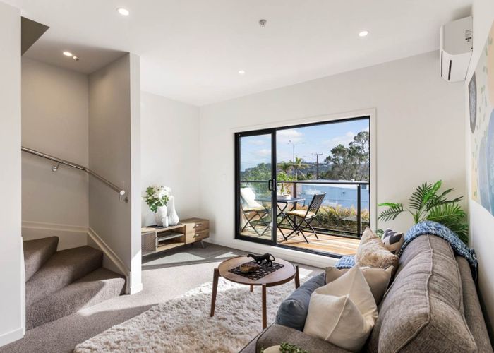  at 329 A  Rangatira Road, Beach Haven, North Shore City, Auckland