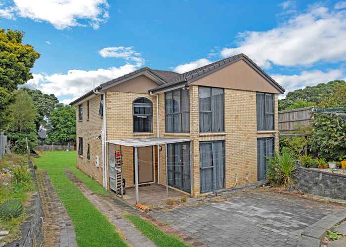  at 18 Farrelly Avenue, Mount Roskill, Auckland City, Auckland