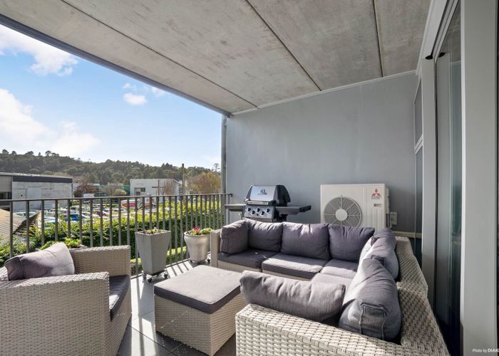  at 210/40 Library Lane, Albany, Auckland
